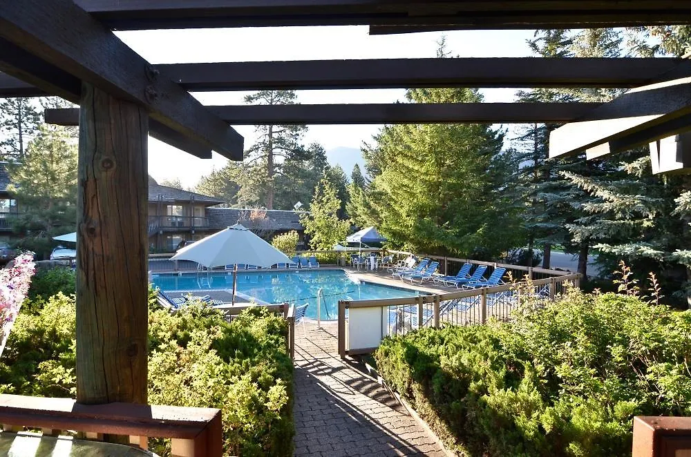 Station House Inn South Lake Tahoe, By Oliver