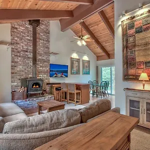  Holiday home Cozy Tahoe Cabin Heavenly & Lakefront
